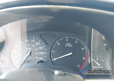 2001 Saturn Sl1 from USA, damaged, VIN 1G8ZH52871Z317779